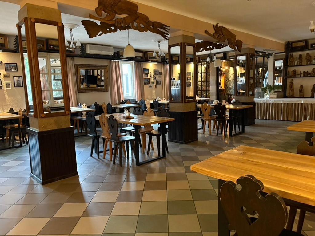 圣凯瑟琳 Jodelka酒店 外观 照片